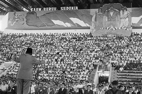 Sukarno's Guided Democracy: A Controversial Era Between Nationalism and Authoritarianism